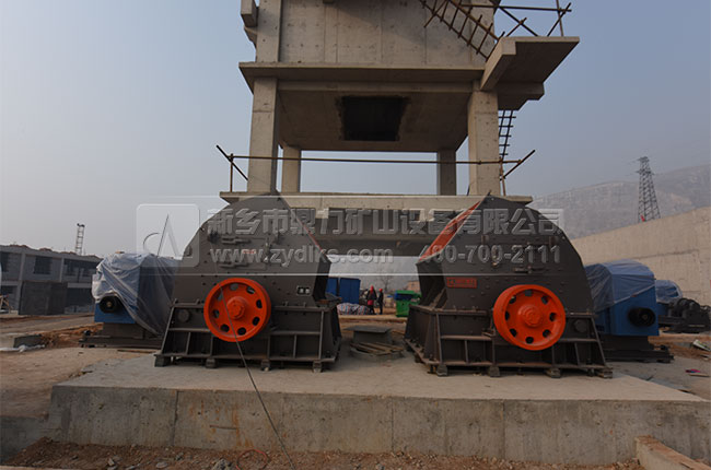 錘式破碎機(jī)設(shè)備