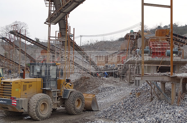 白云石石料廠現場 白云石石料廠現場