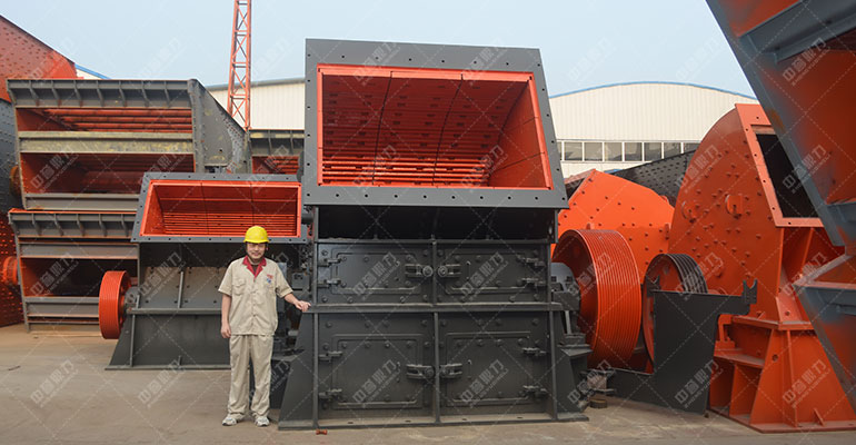 重型錘式破碎機設備圖 重型錘式破碎機設備圖