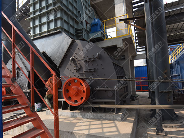 反擊錘式破碎機客戶現場 反擊錘式破碎機客戶現場