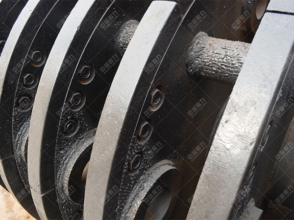 錘式破碎機(jī)圓盤設(shè)計(jì)