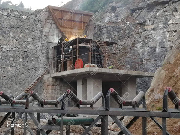 石灰石錘式破碎機