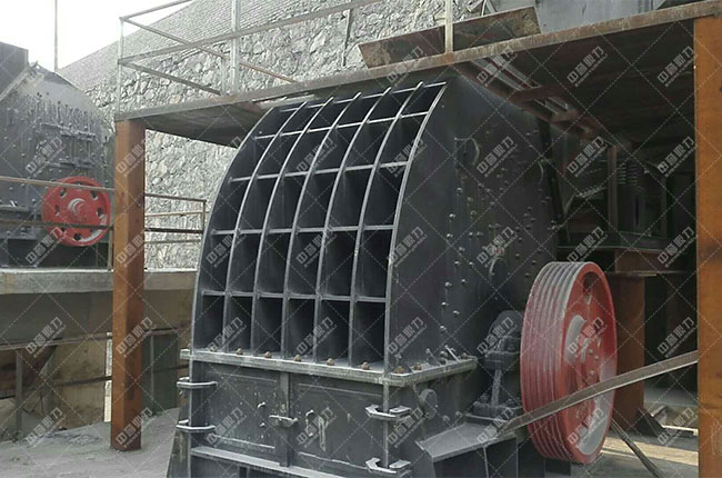 錘式破碎機(jī)