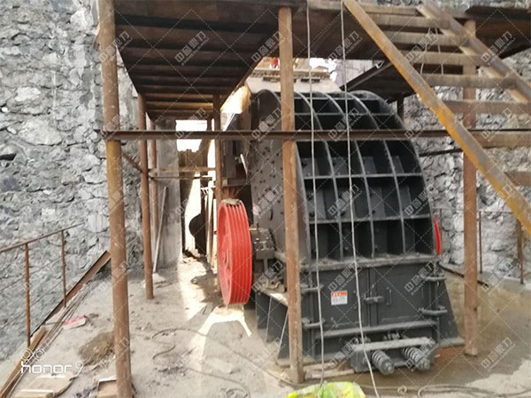 錘式破碎機(jī)