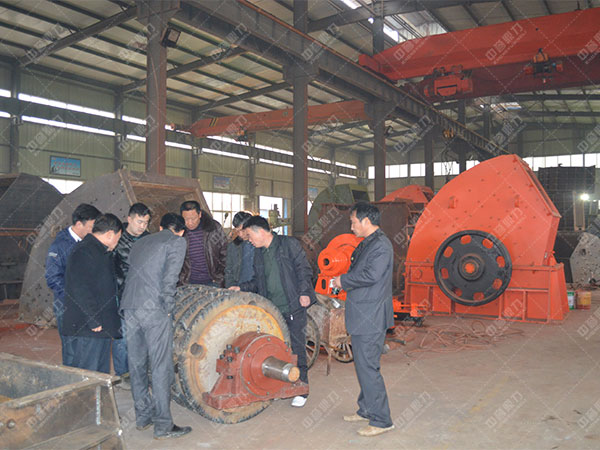 礦石破碎機廠家