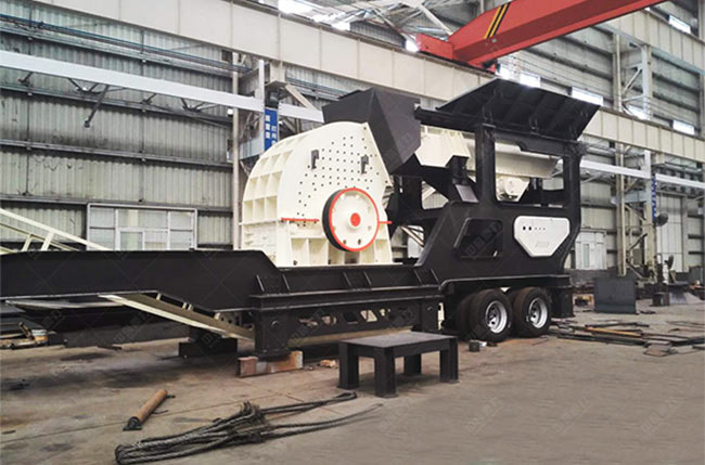 移動(dòng)礦石破碎機(jī)
